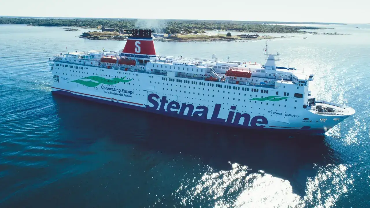 Prom. Stena Line z pięknym widokiem na morze. Sprawdź aktualny stena line cennik na podróż.